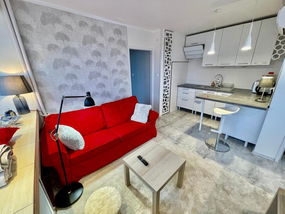 Love Metro Wifi 300Mbs 65'Tv Netflix Hbo Appletv+ Apartment Warsaw Exterior photo